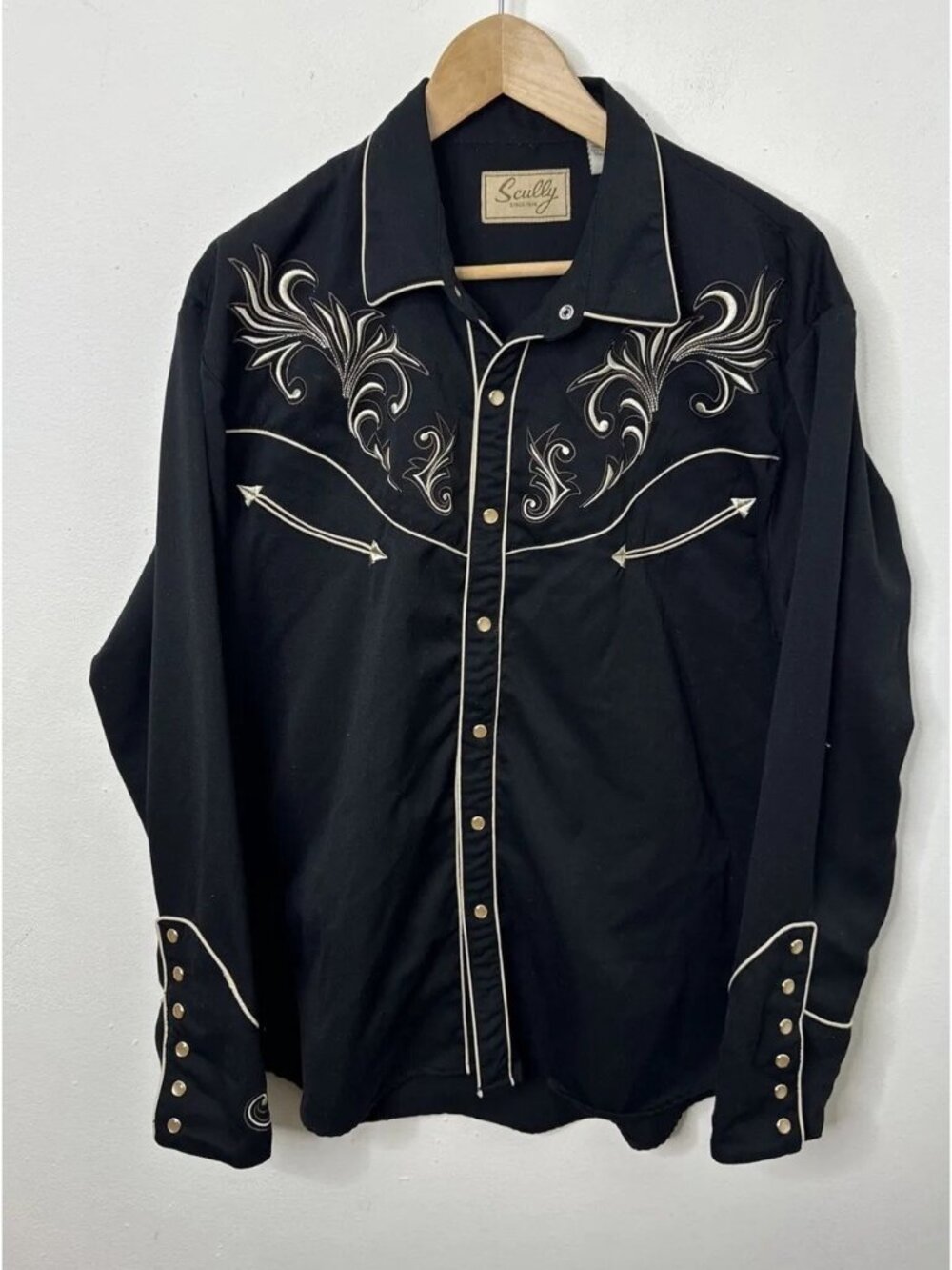 Scully Western Shirt Men Large Black Gold Embroidery Pearl Snap Designer EUC